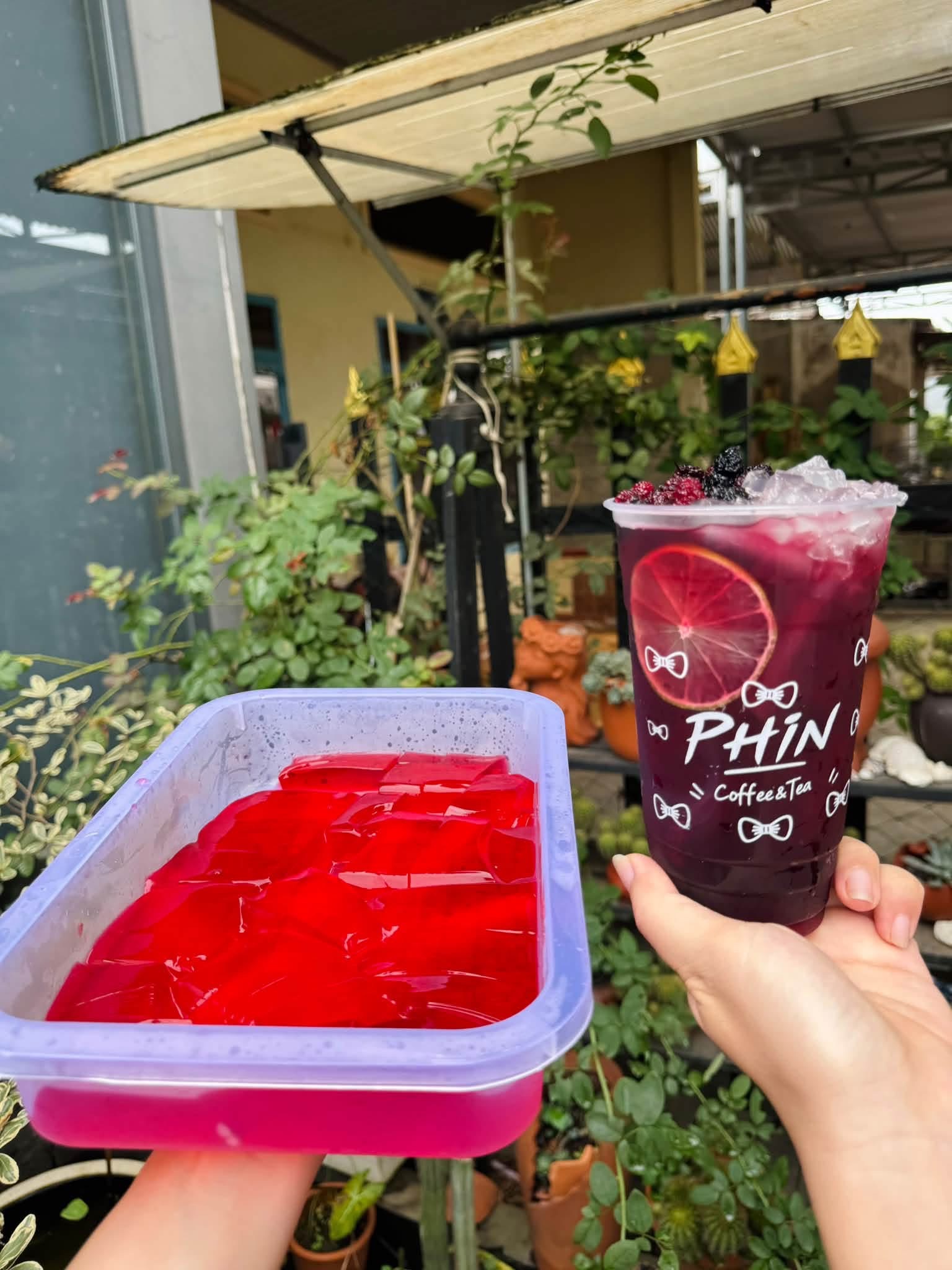 Ghé ngồi một lúc